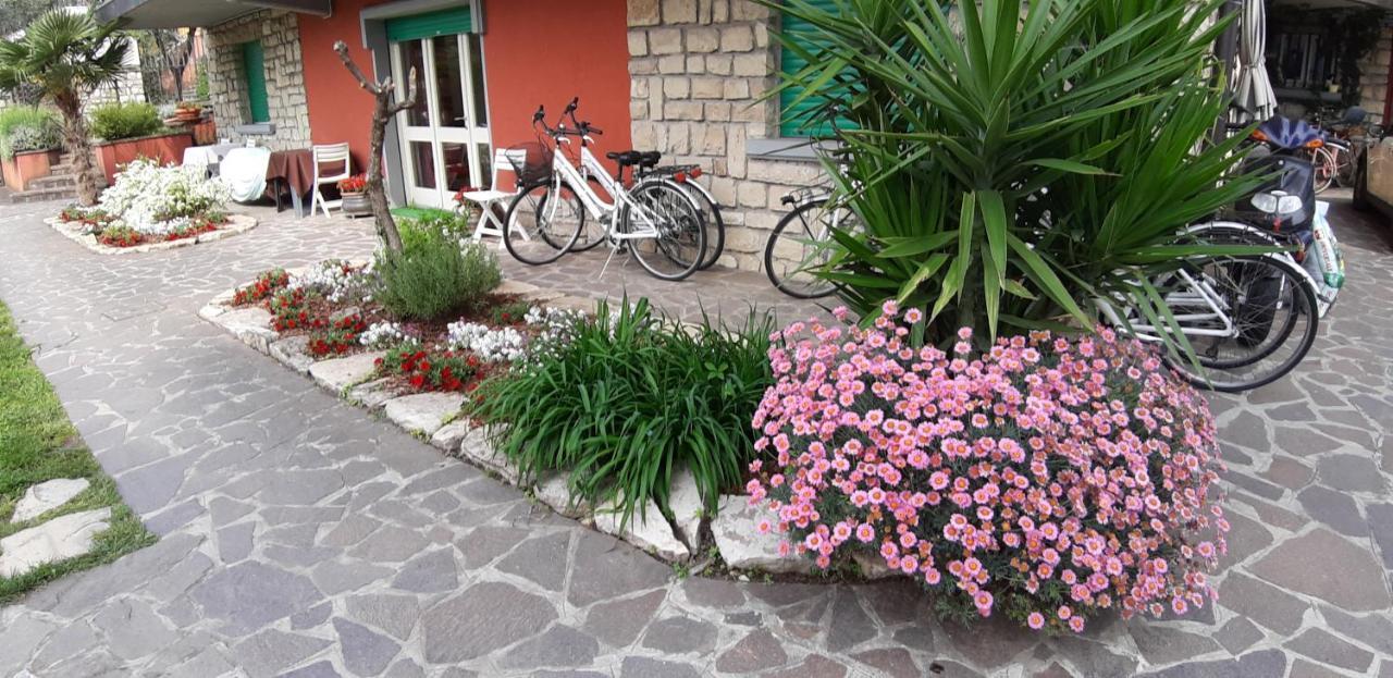 Villa Leilani B&B Сале Маразино Екстериор снимка